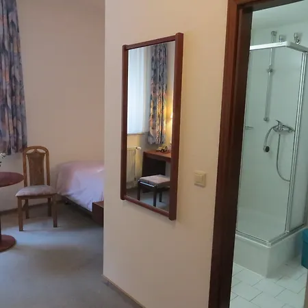 Baskerville Guest house Sternberg